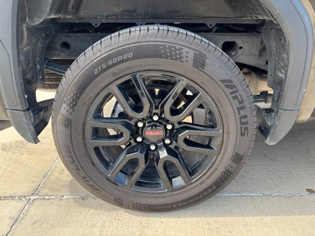 Used 2024 Brown GMC Elevation image 8