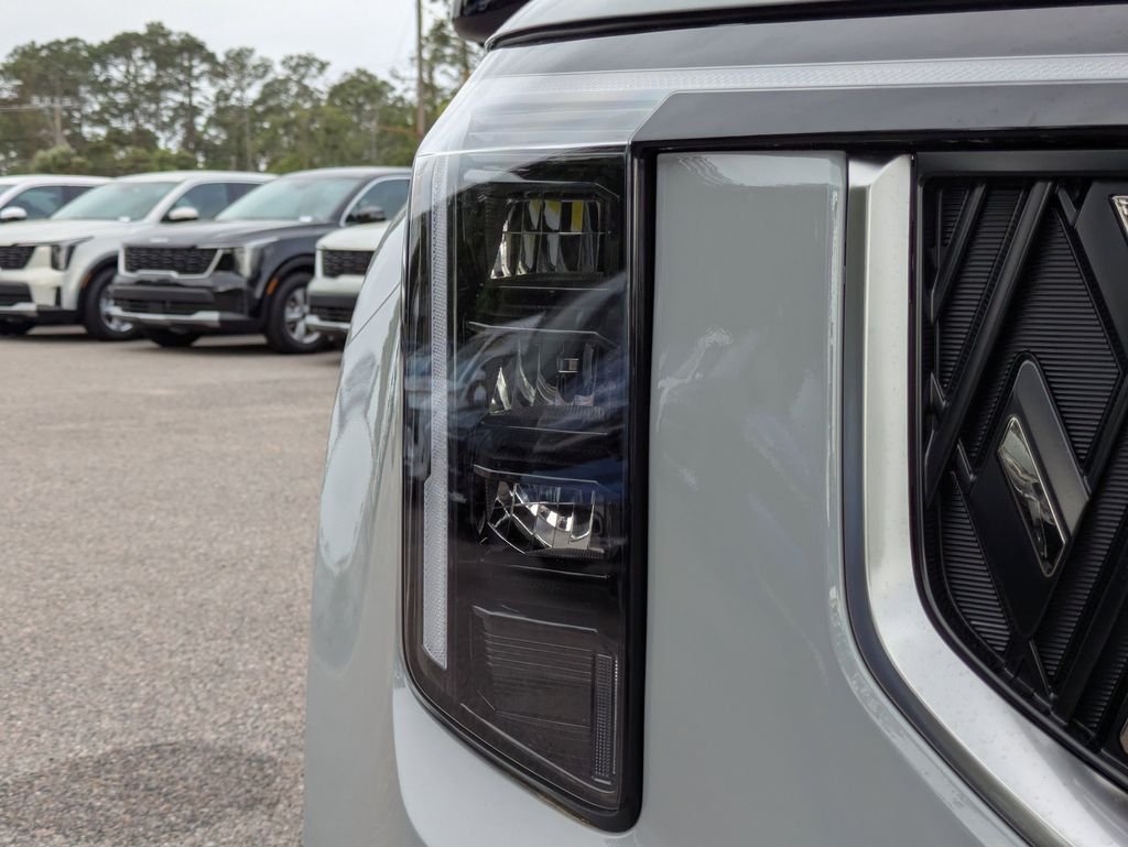 New 2026 Ceramic Silver Kia EX image 10