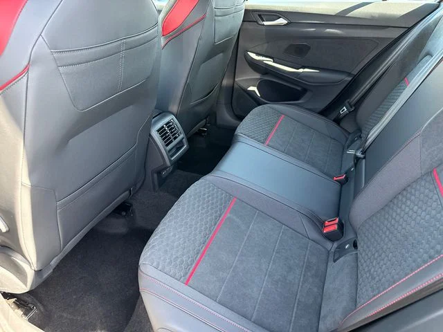 New 2026 Moonstone Gray Volkswagen 2.0T SE image 37