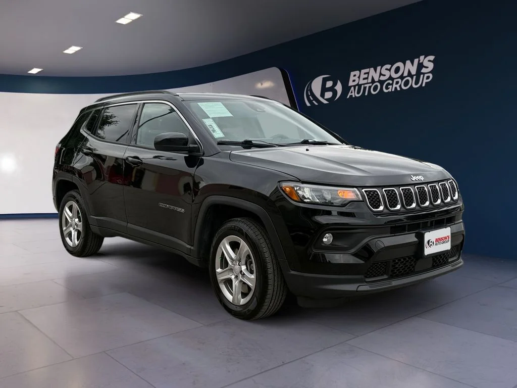 Used 2024 Black Jeep Latitude image 7