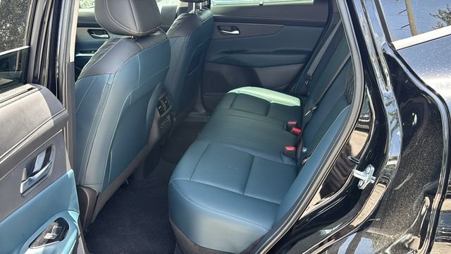 Used 2025 Super Black Nissan Platinum image 16