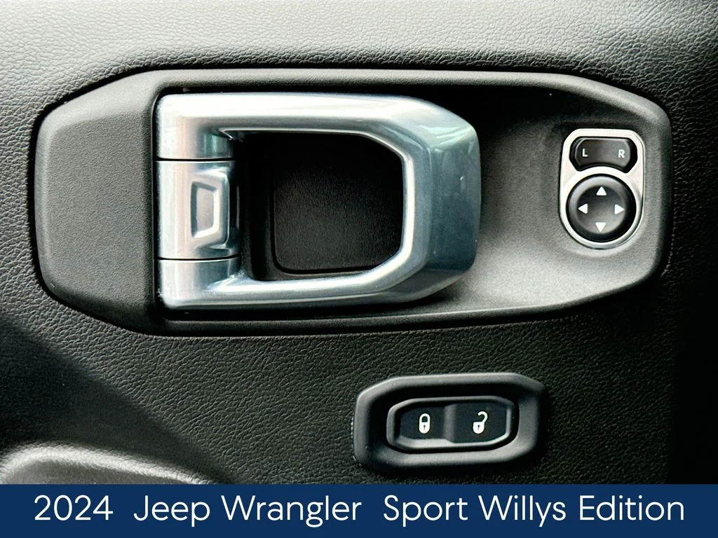 Used 2024 Gray Jeep Willys image 18