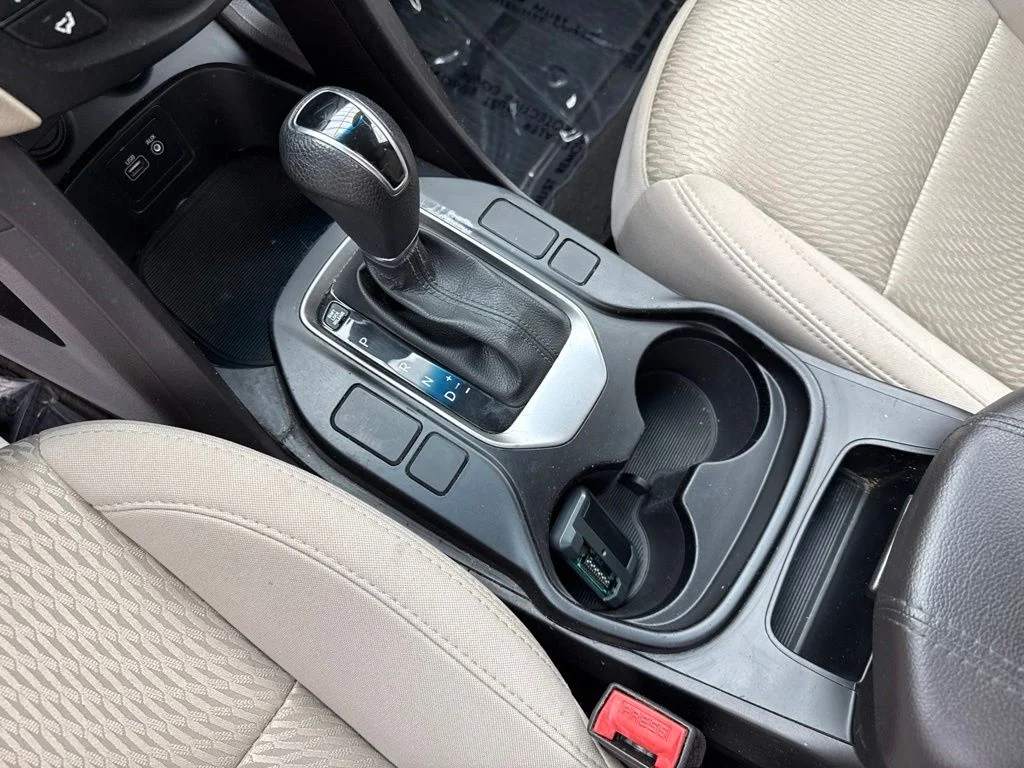 Used 2017 Copper Hyundai 2.4 Base image 22