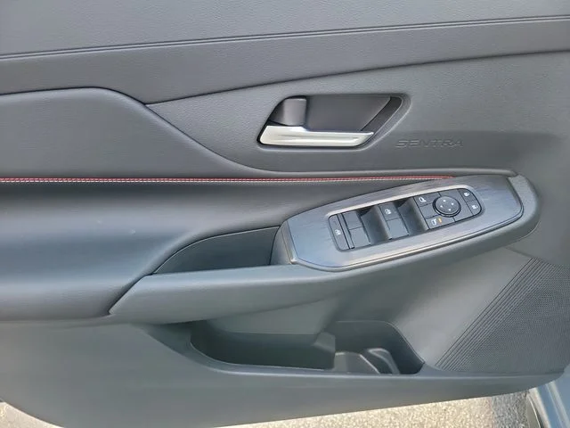 New 2026 Atlantic Gray Metallic Nissan SR image 17