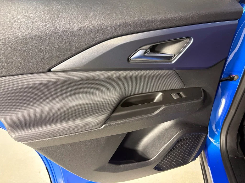 Used 2024 Blue Chevrolet LT image 40