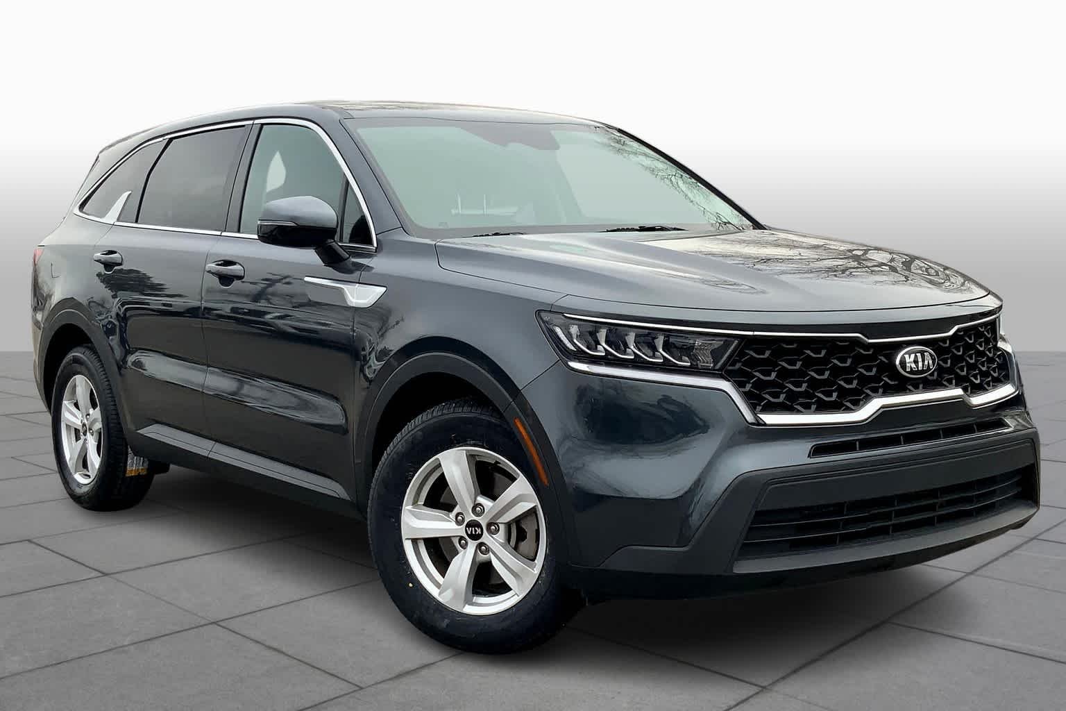 Used 2021 Kia Sorento LX with VIN 5XYRG4LC8MG017063 for sale in Kansas City