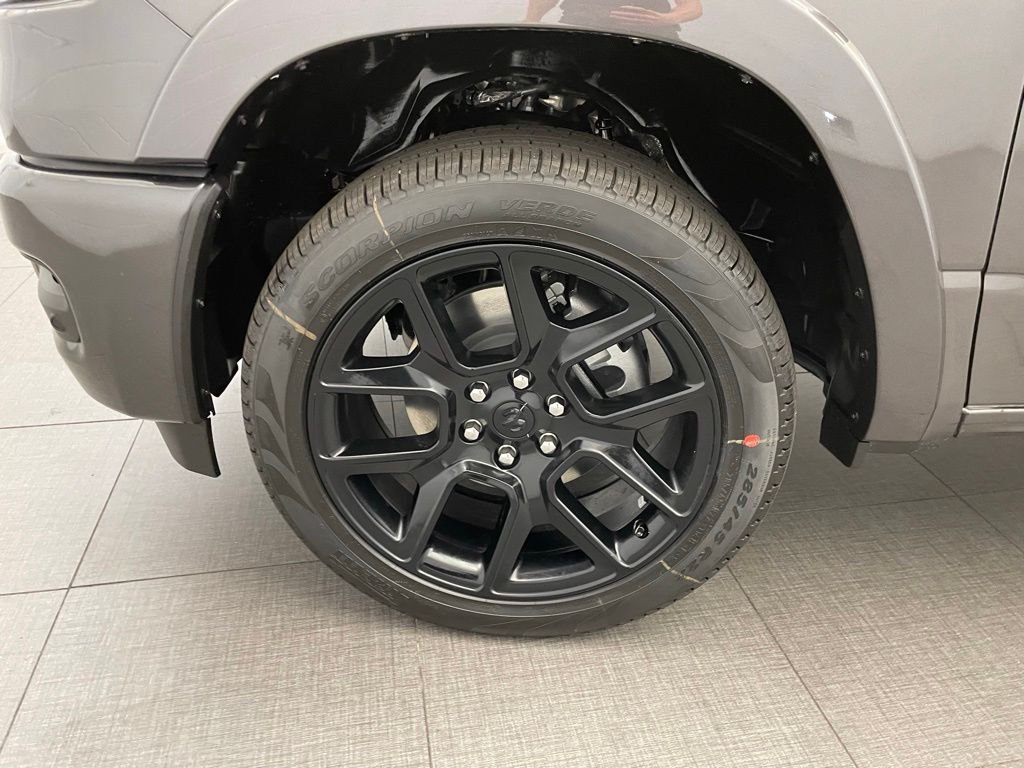 New 2026 Granite Crystal Metallic Clear-Coat Exterior Paint RAM Laramie image 10