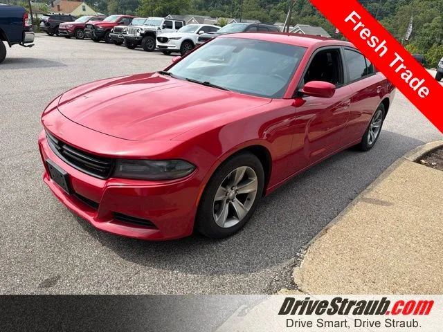 Used 2015 Red Dodge SXT image 1