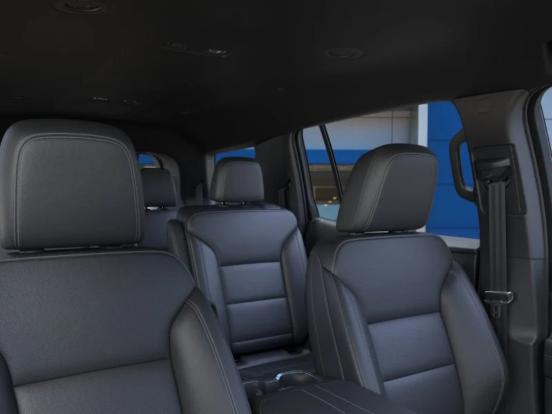 New 2027 Summit White Chevrolet LT image 24