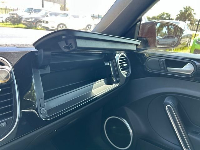 Used 2016  Volkswagen 1.8T Denim image 12