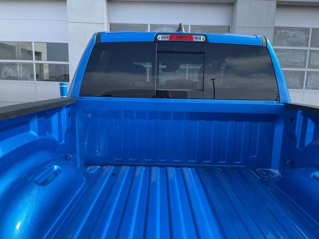 New 2026 Hydro Blue Pearl-Coat Exterior Paint RAM Big Horn/Lone Star image 20