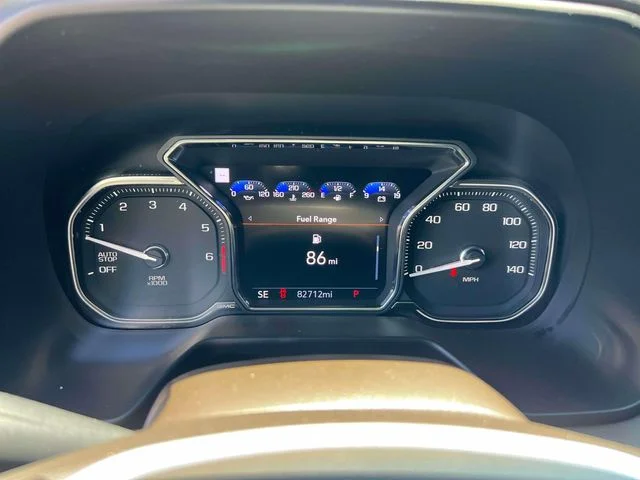 Used 2021 Blue GMC SLT image 31