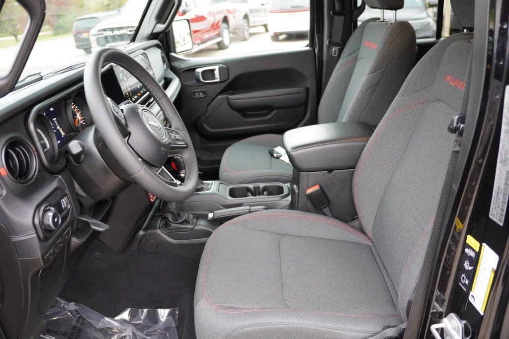 Certified Used 2025 Black Jeep Rubicon image 15