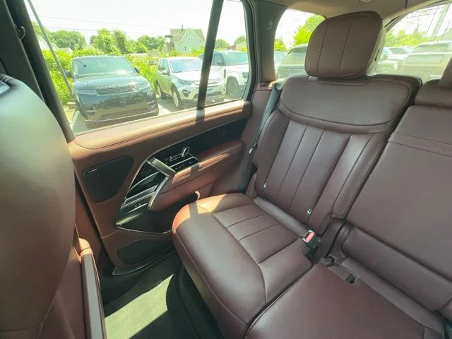 Certified Used 2023 Gray Land Rover SE image 38