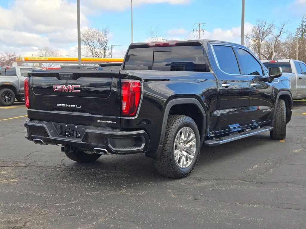 Used 2026 Black GMC Denali image 12