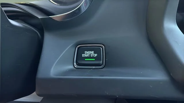 Used 2024 Summit White Chevrolet 1LT image 34