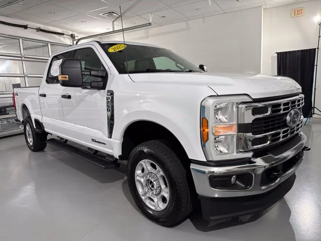 Used 2025 White Ford XLT image 1