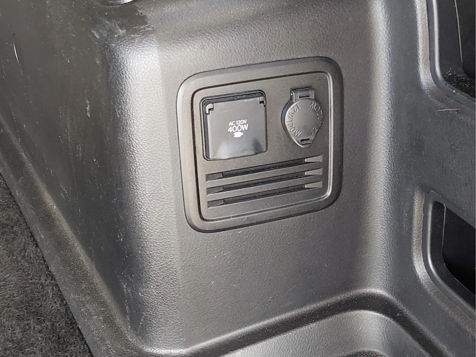 Used 2019 Super White Toyota SR5 image 21