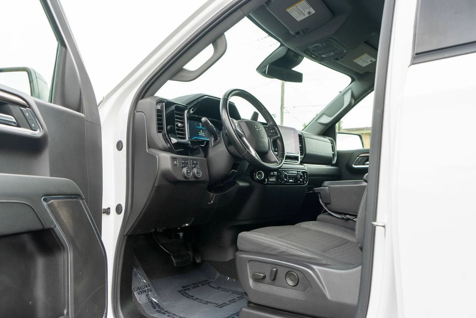 2024 Chevrolet Silverado 1500 RST - Photo 13