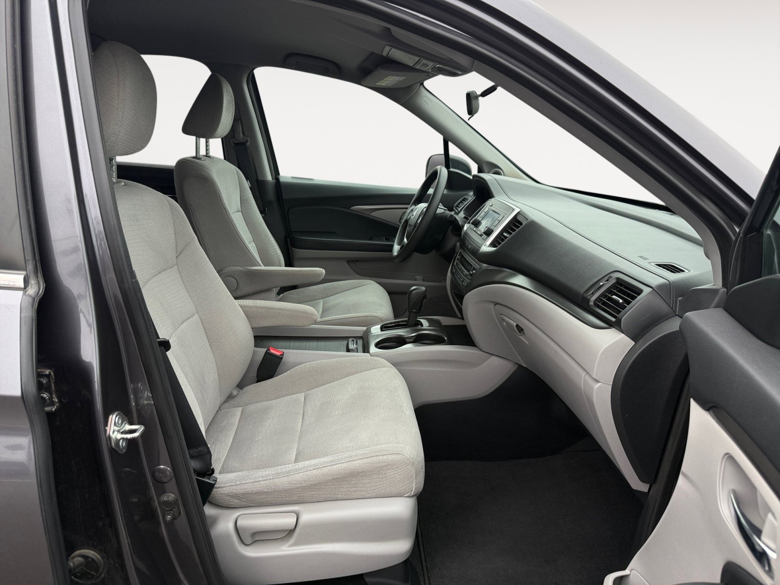 Used 2018 Gray Honda LX image 18