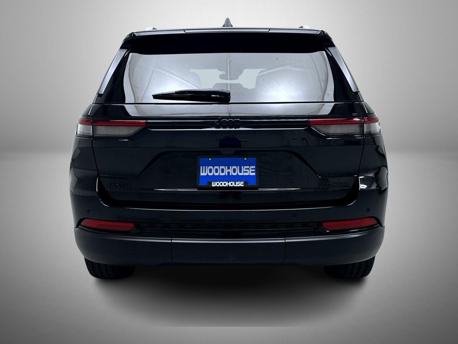 Used 2023 Black Jeep Altitude X image 6