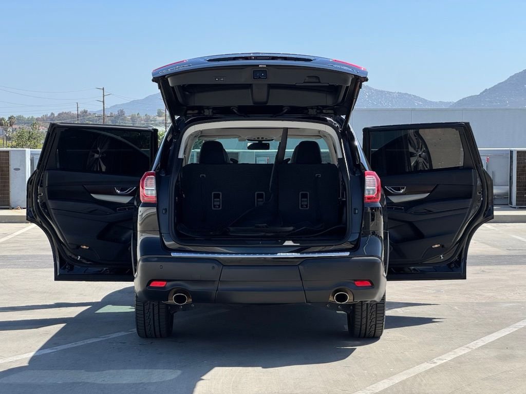 Used 2022 Black Subaru Touring image 25