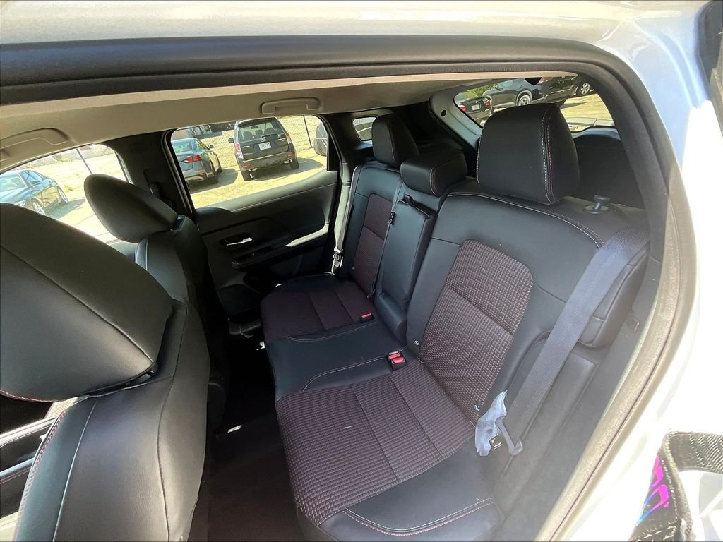 2025 Nissan Kicks SR - Photo 14