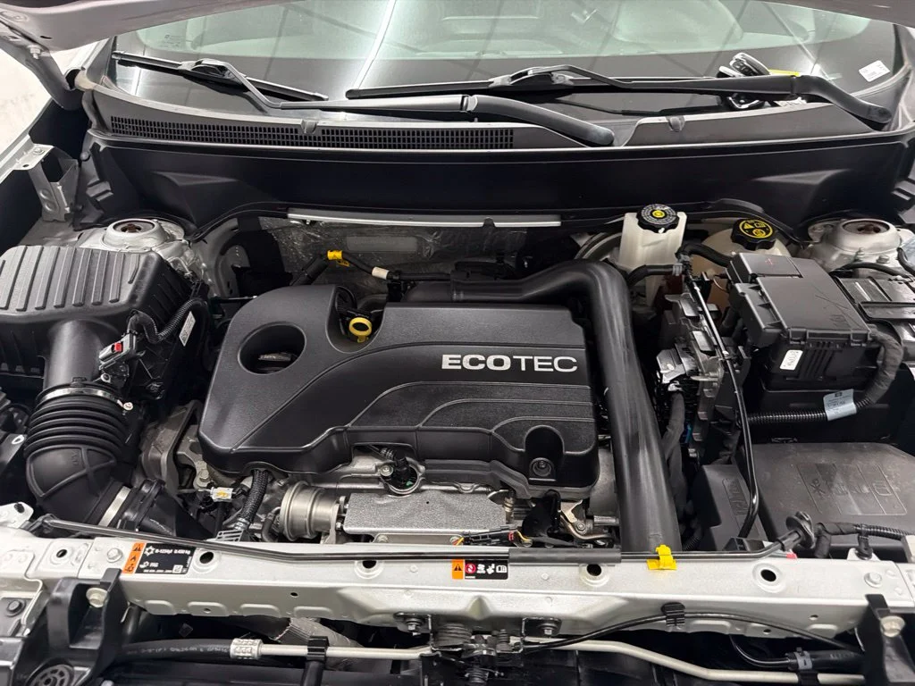 Used 2022 Silver Chevrolet RS image 32