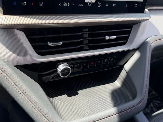 New 2026 Star White Metallic Tri-Coat Ford Active image 11