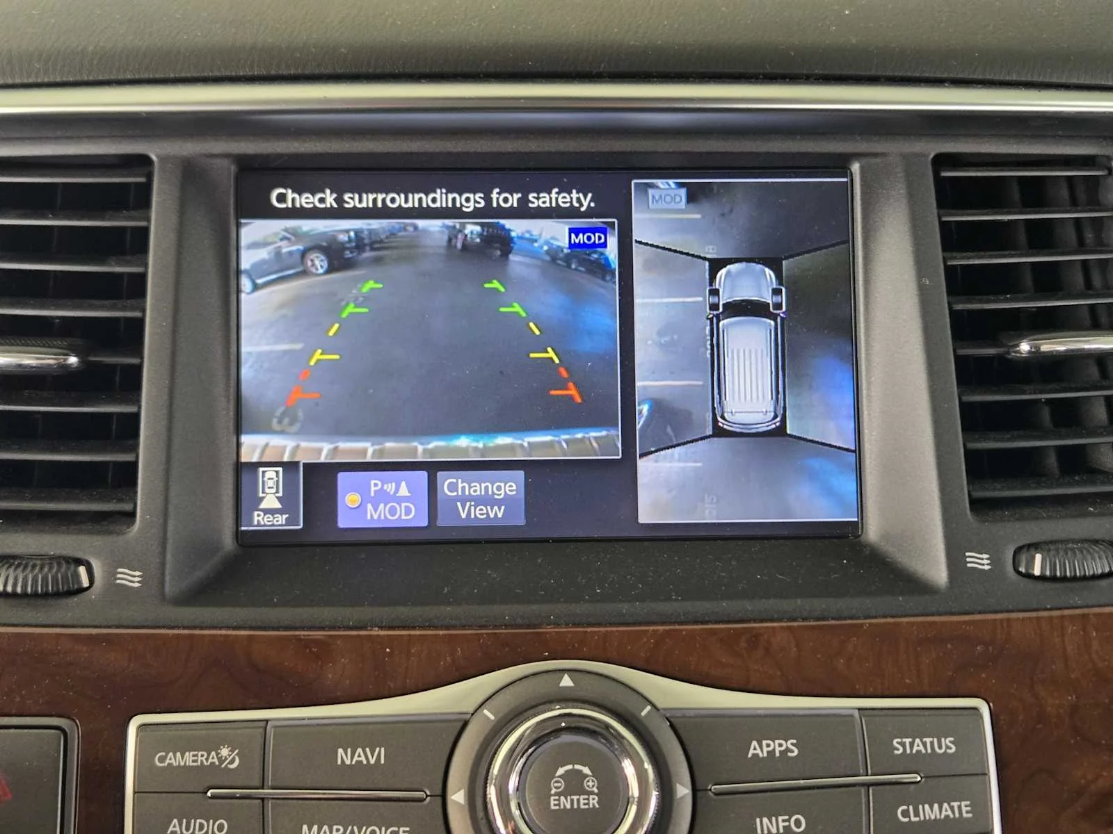 Used 2018 Champagne Quartz INFINITI  image 16