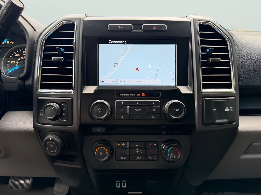 Used 2016 Blue Ford XLT image 13