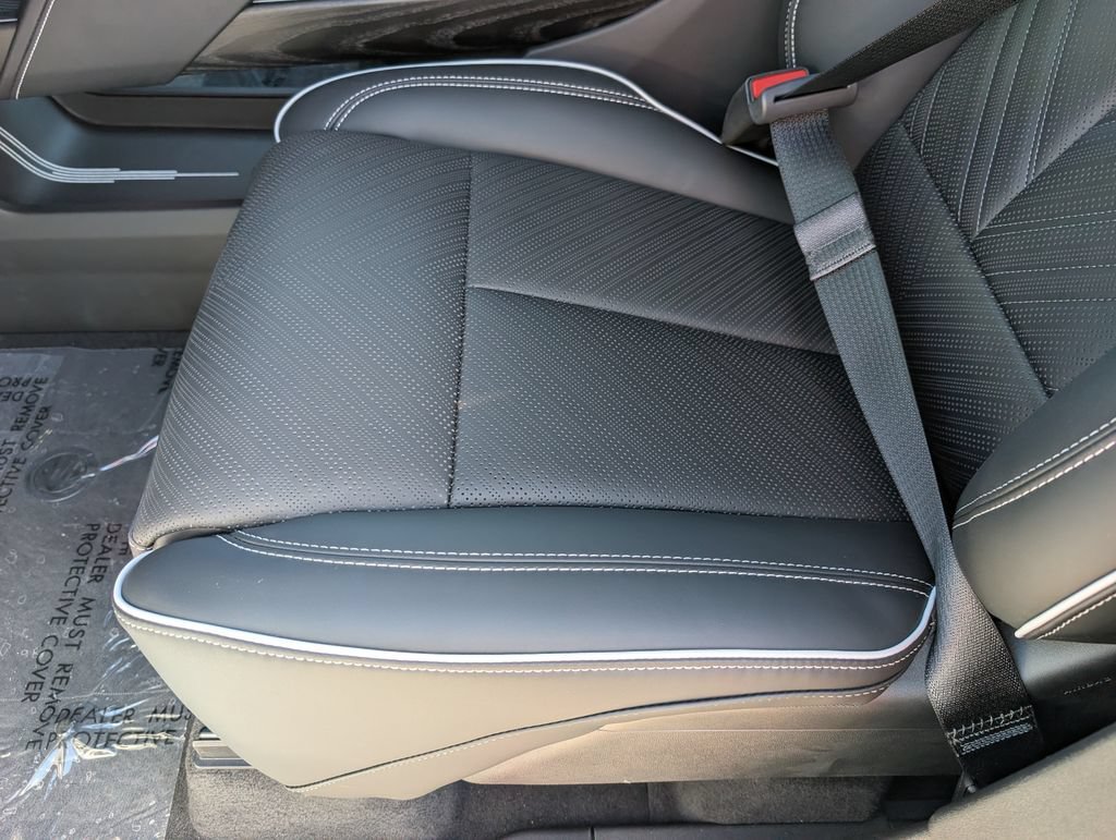 2027 Cadillac VISTIQ Platinum - Photo 12