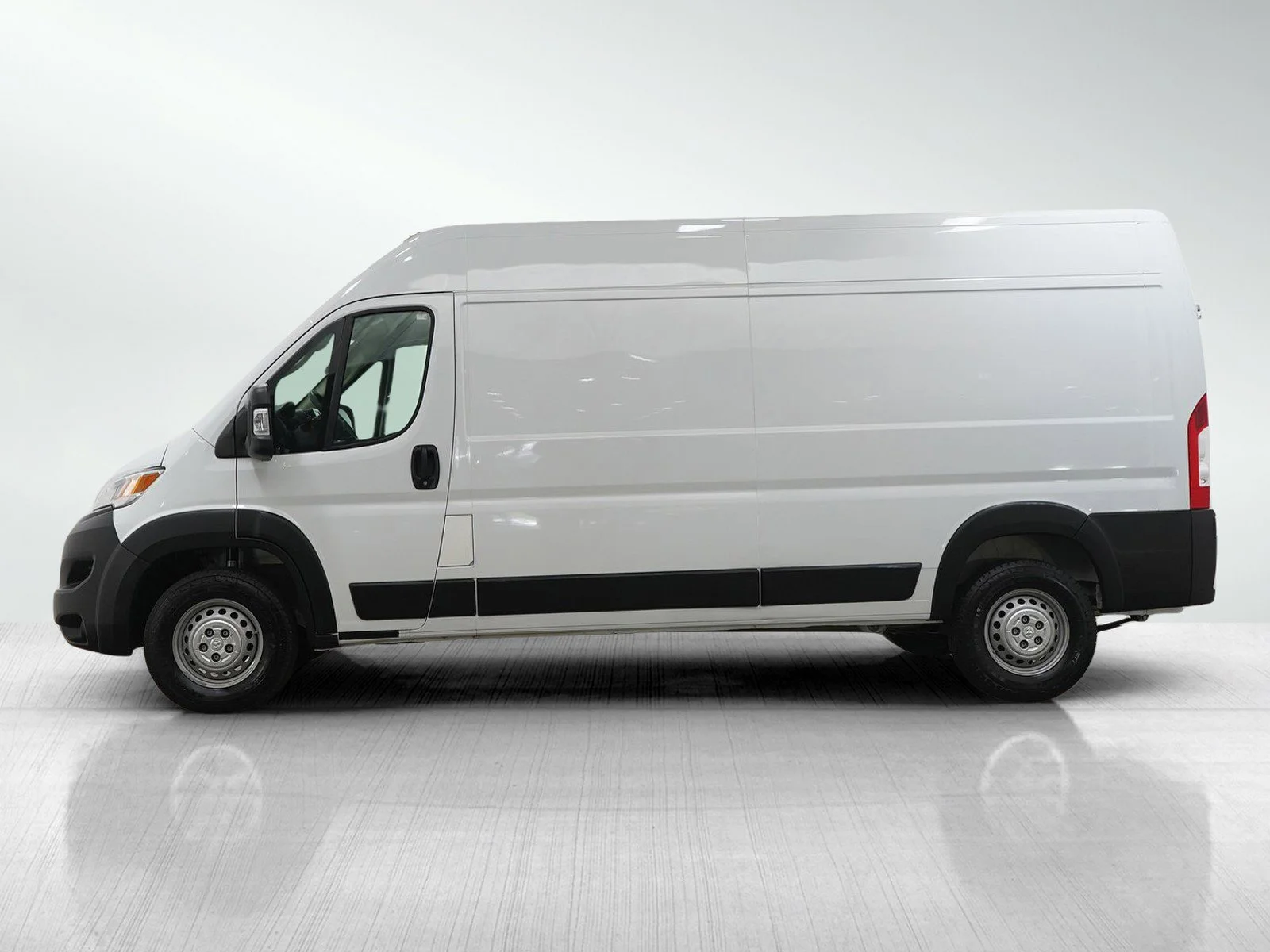 Used 2024 RAM ProMaster Cargo Van Base with VIN 3C6LRVDG2RE132423 for sale in Burnsville, Minnesota