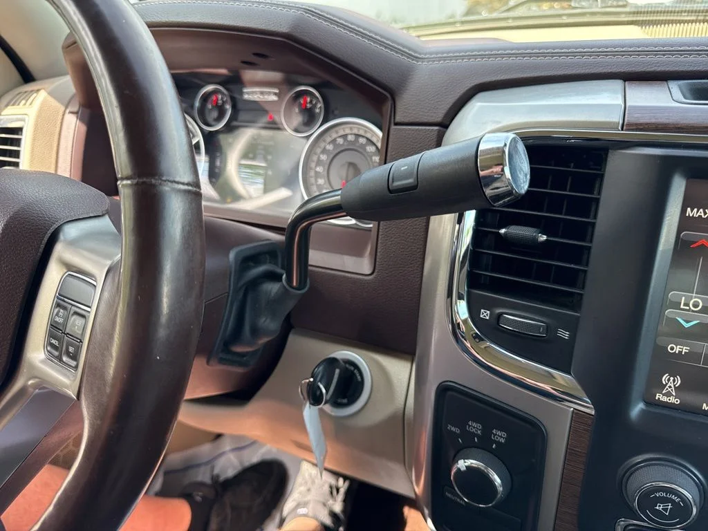 Used 2017 Delmonico Red Pearlcoat Ram Laramie image 22