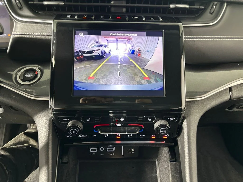 Used 2021 Gray Jeep Laredo image 16
