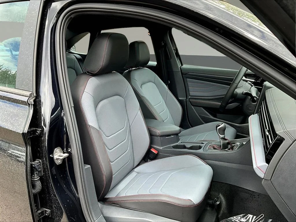 New 2026 Black Volkswagen 2.0T Autobahn image 11