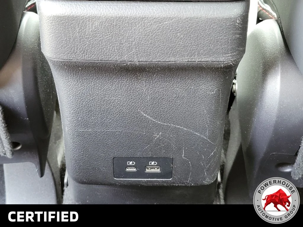 Used 2024  Mitsubishi  image 17