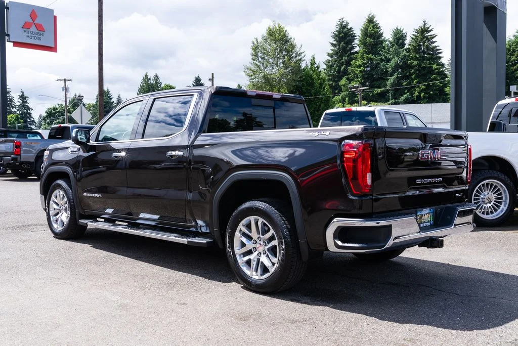 Used 2019 Brown GMC SLT image 4