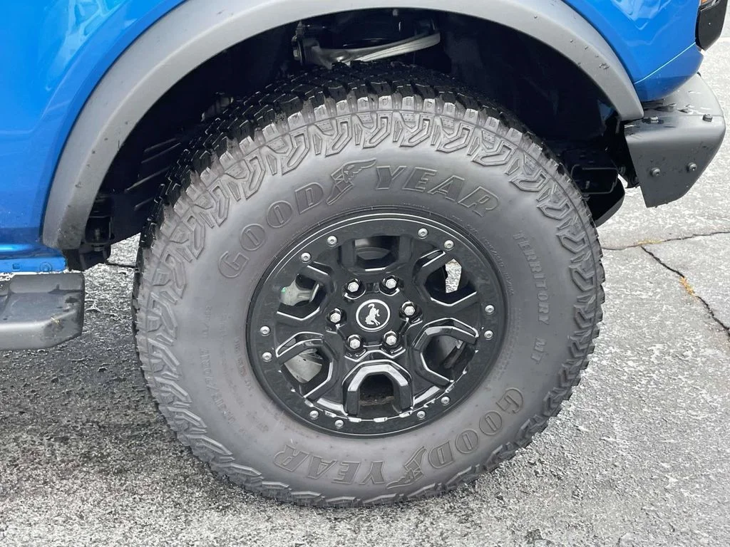 Used 2024 Blue Ford Wildtrak image 10