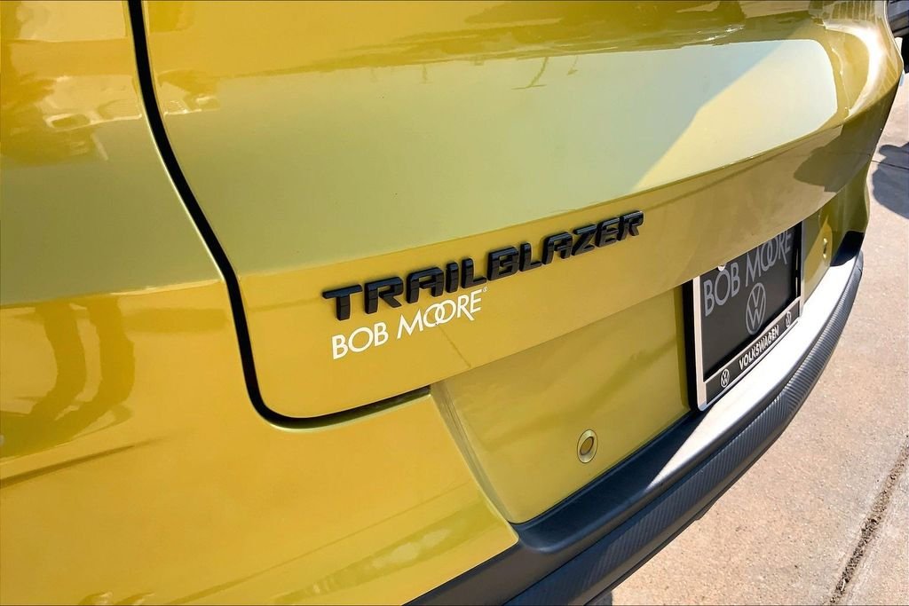 Used 2023 Nitro Yellow Metallic Chevrolet RS image 8