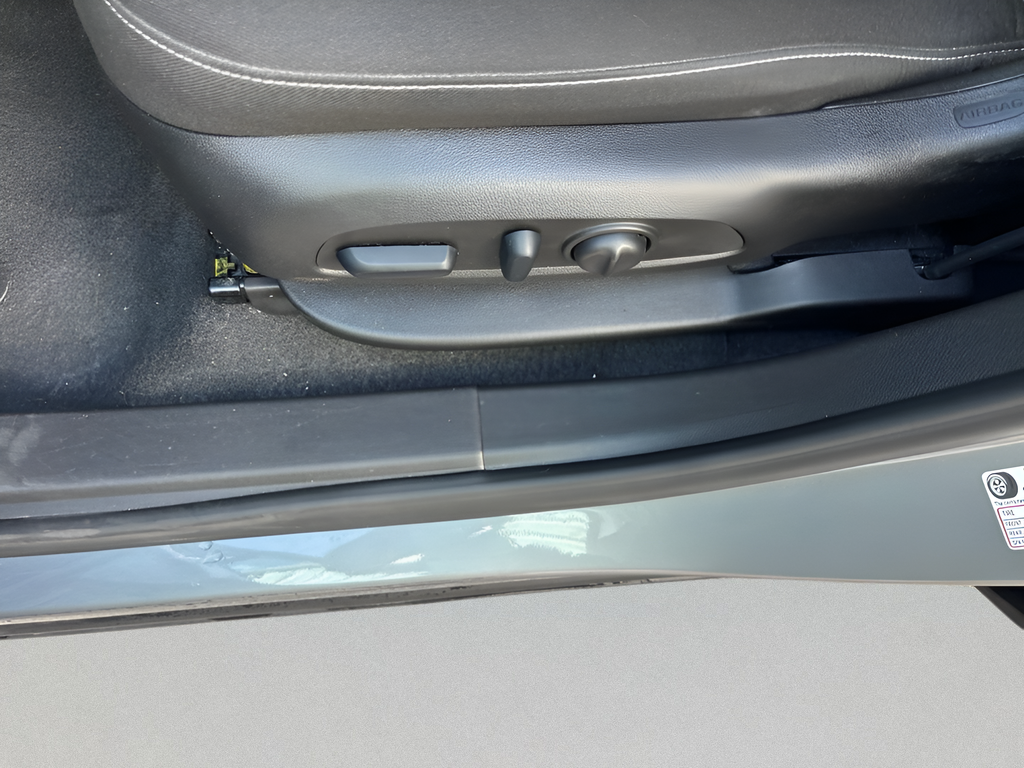 Used 2025 Gray Chevrolet LT image 23