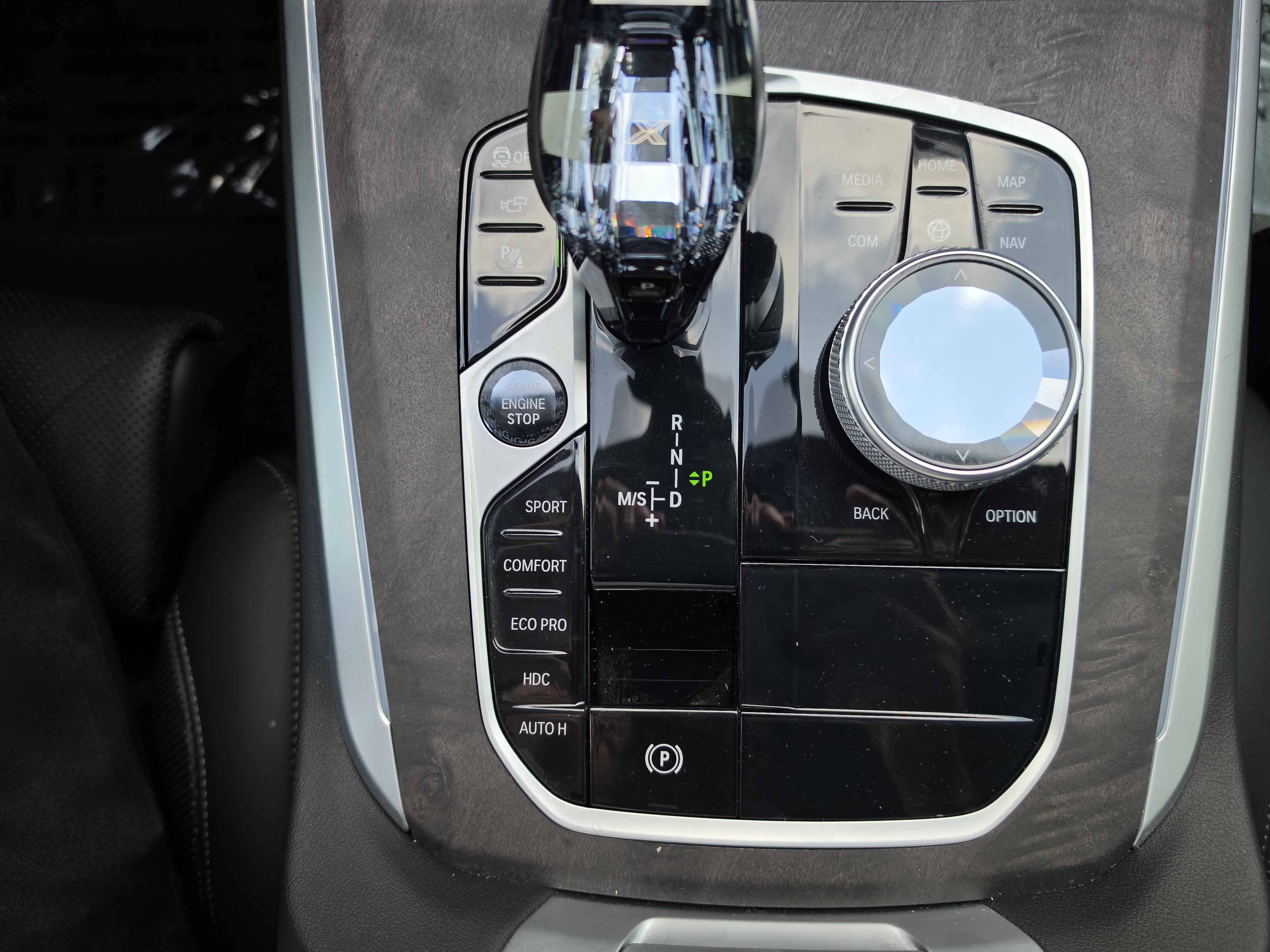 Used 2023 Carbon Black Metallic BMW xDrive40i image 35