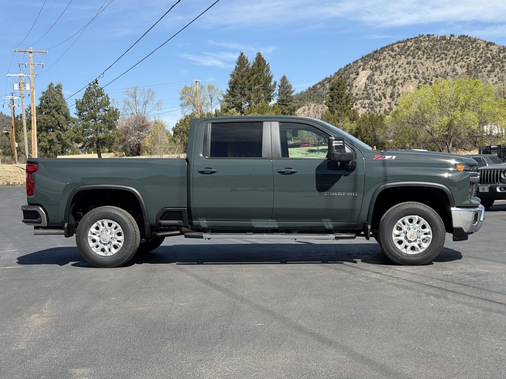 2026 Chevrolet Silverado 2500 HD LT - Photo 2