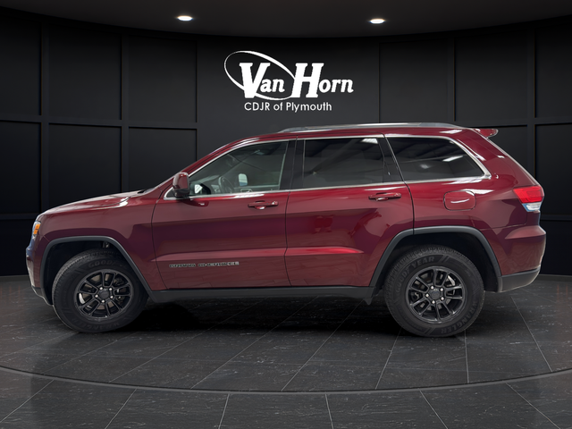 Used 2019 Velvet Red Pearlcoat Jeep Laredo E image 4