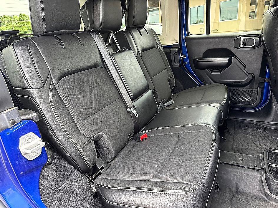 Used 2020 Ocean Blue Metallic Clearcoat Jeep Freedom image 24
