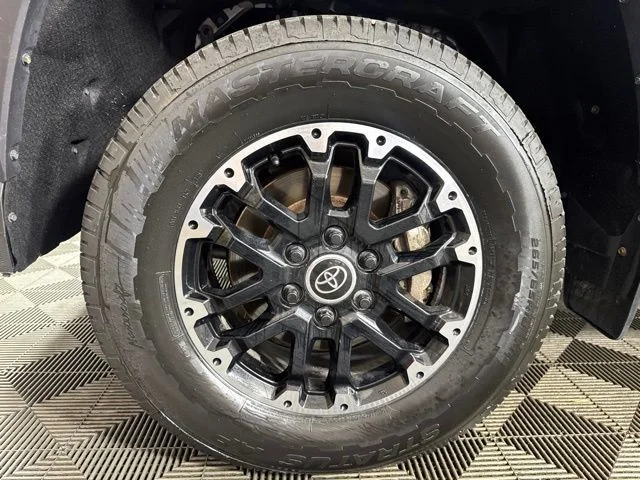 Used 2022 Gray Toyota SR5 image 10