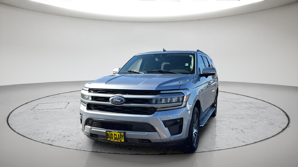 Used 2023 Silver Metallic Ford XLT image 1