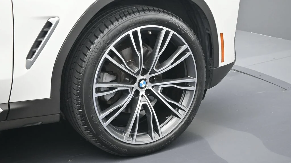 Certified Used 2024 White BMW sDrive30i image 6