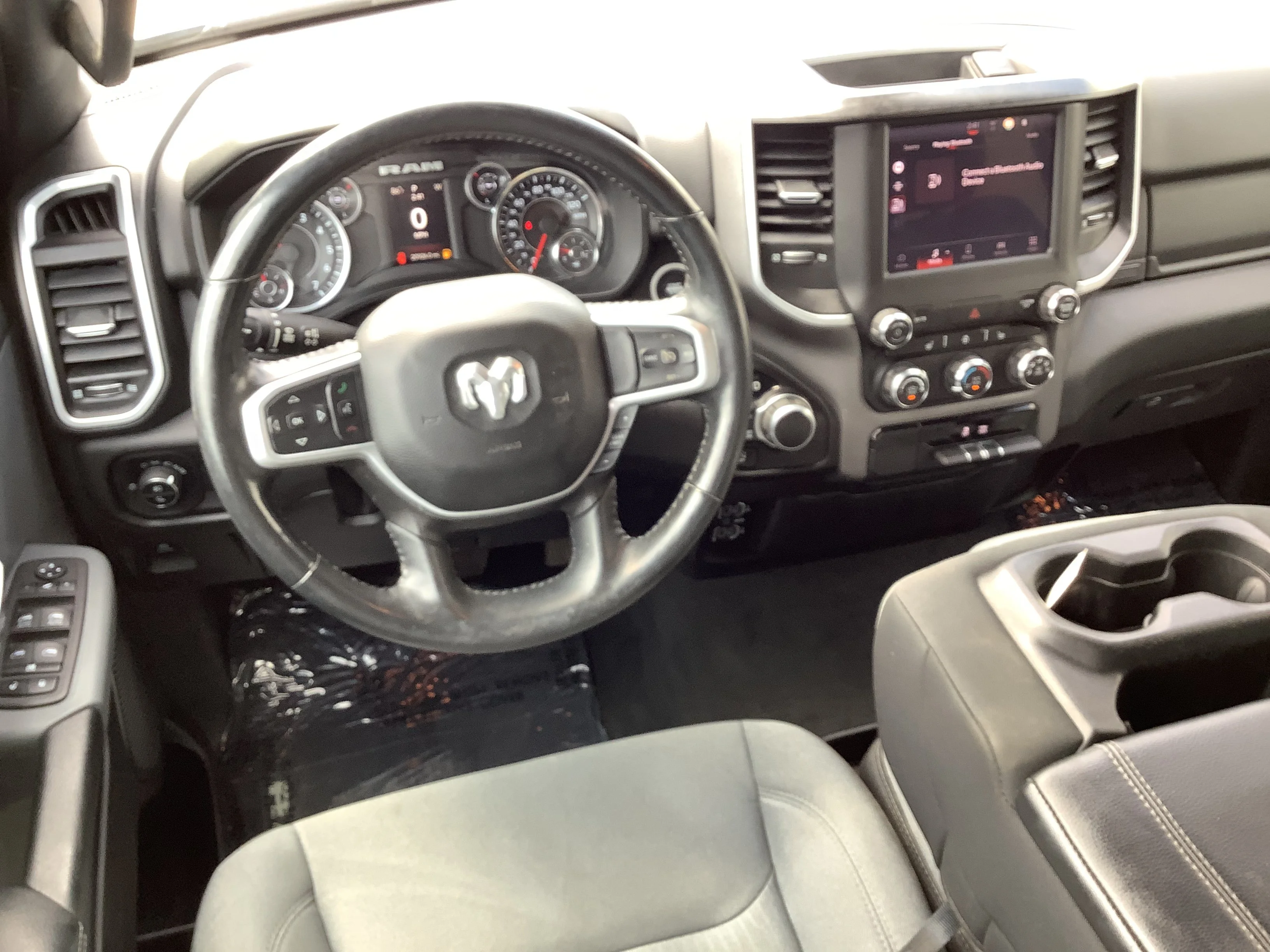 Used 2023 White Ram Big Horn/Lone Star image 8