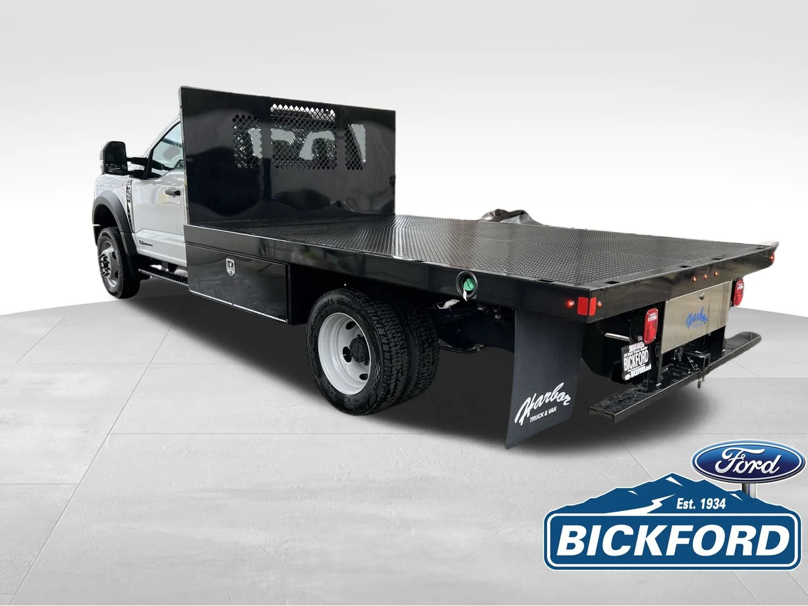 2025 Ford F-550 Super Duty Chassis Cab XL - Photo 7